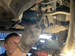 заміна стійок стабілізатора у Львові